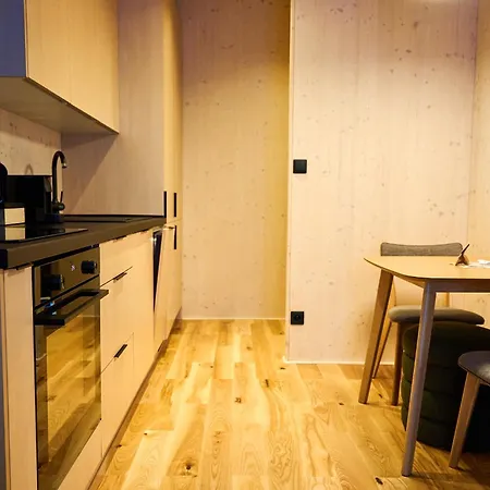 Apartment 1-bedroom Adam With Free Parking *