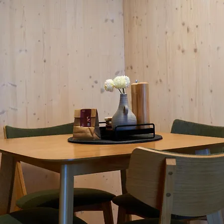 1-bedroom Adam With Free Parking Апартаменты *