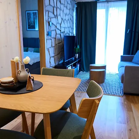 1-bedroom Adam With Free Parking Апартаменты Демяновская долина