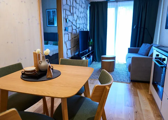 1-bedroom Adam With Free Parking 아파트 데마노브스카돌리나